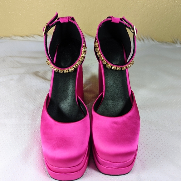 Hot Pink Mary Jane Barbie Core Platform Heels Rhinestone Accents Size 38 - Picture 2 of 8